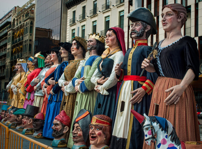 los gigantes y cabezudos volverán en fiestas